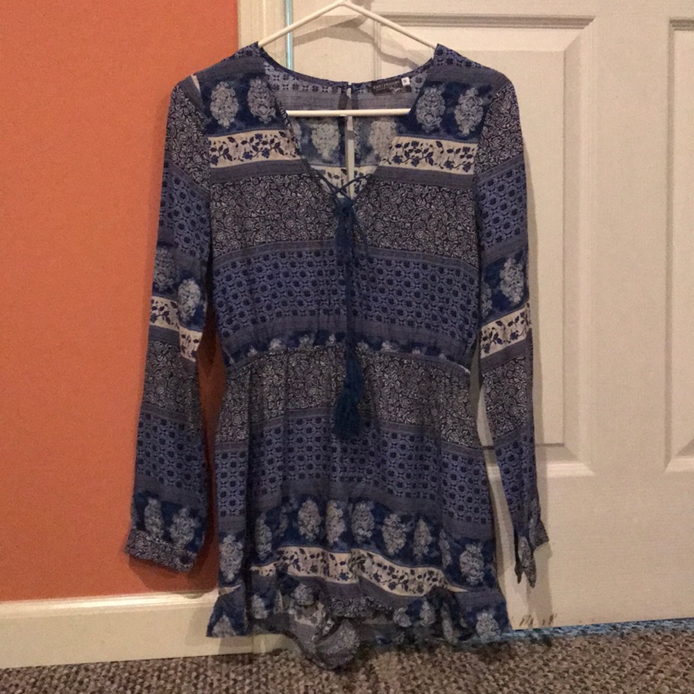 Earthbound trading co floral long sleeve romper